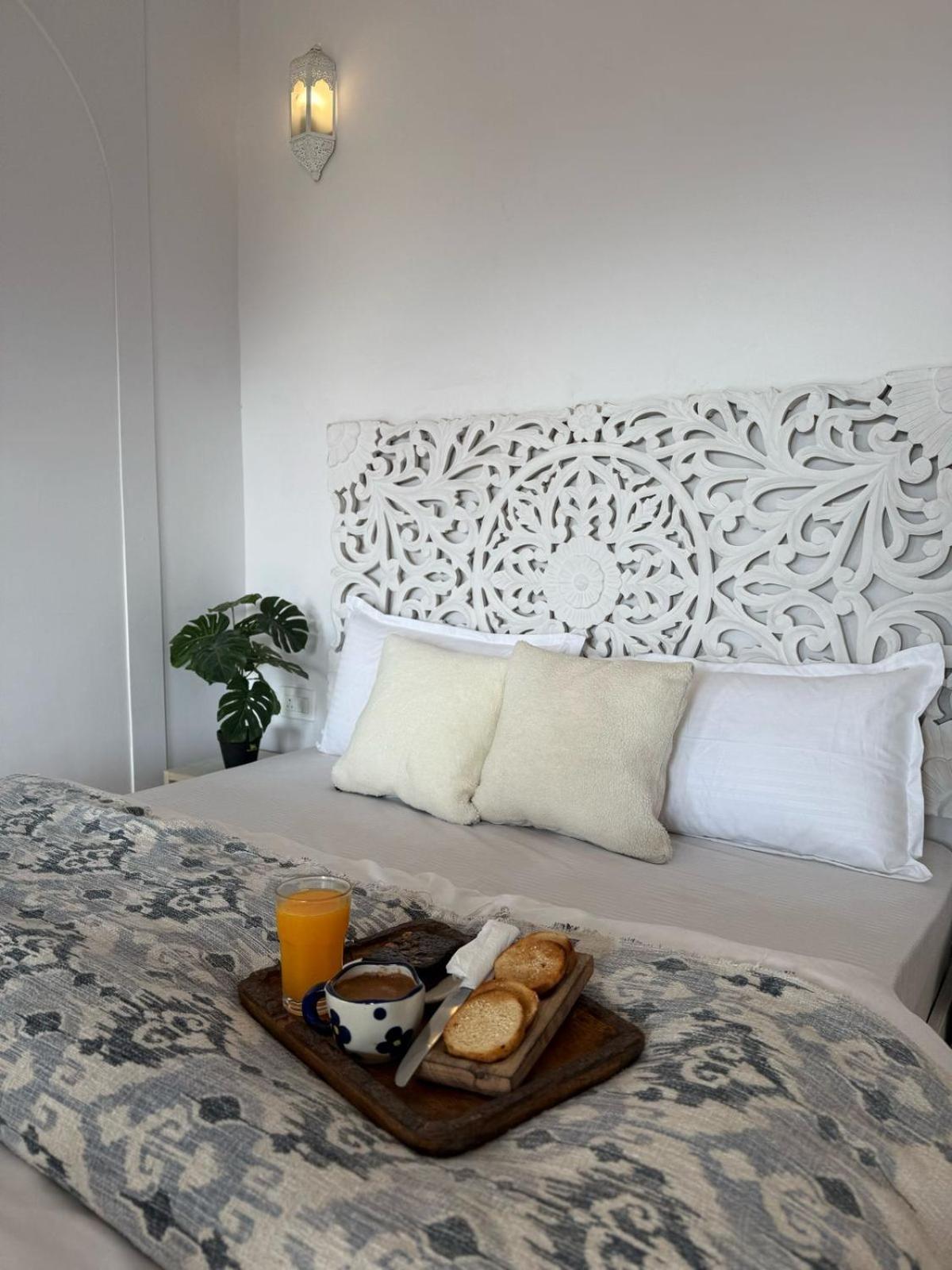 Exstasy Stays - Bathtub Rooms & Cafe - Your Romantic & Cozy Getaway - Thhpsociety - Mukteshwar Exterior photo